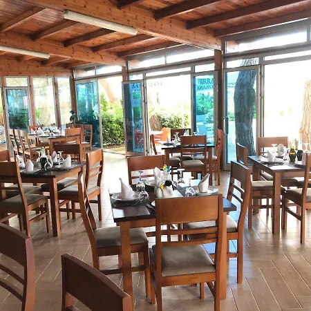 Отель Enera Голем